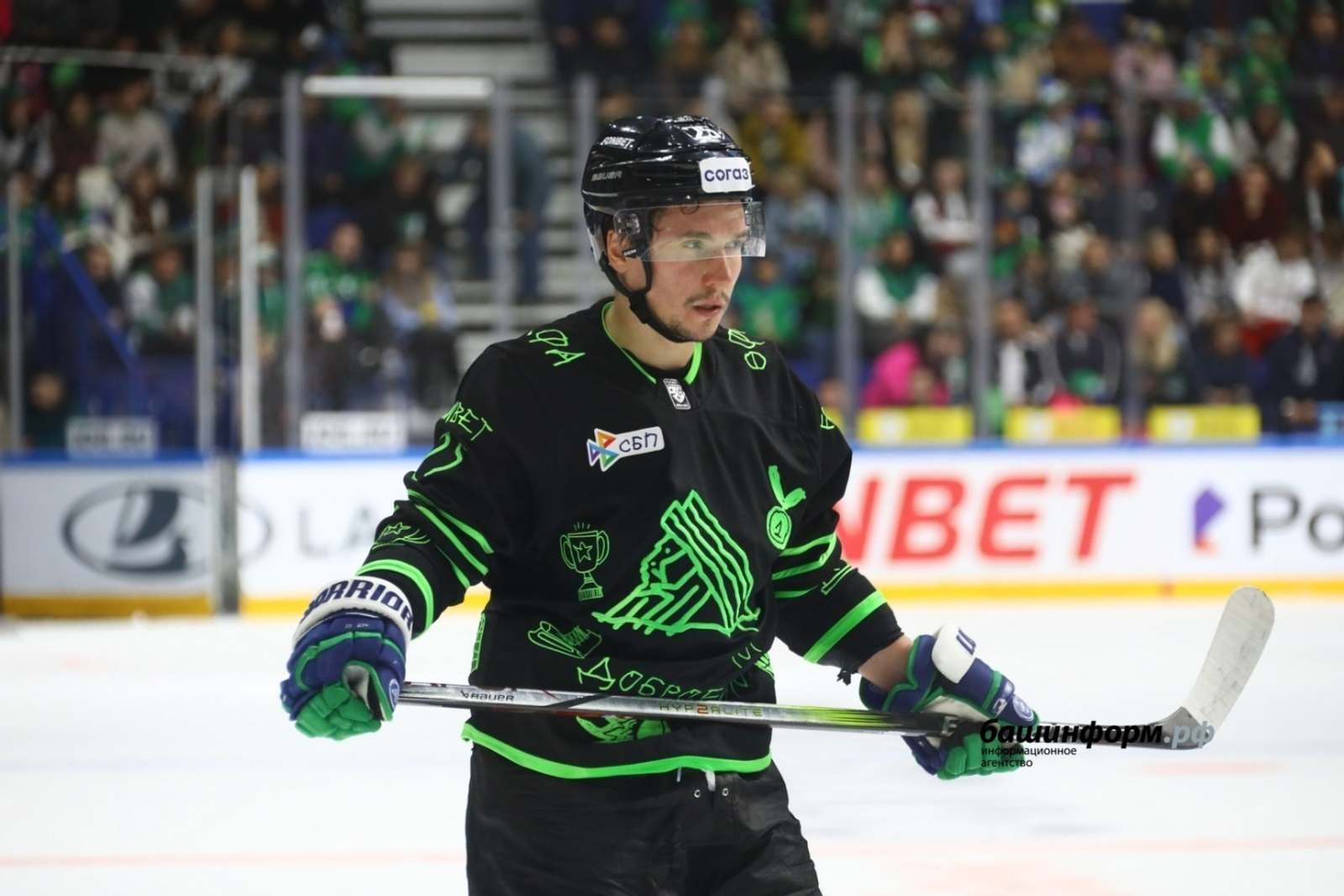 «Салават Юлаев» подписал контракт с Александром Хохлачёвым