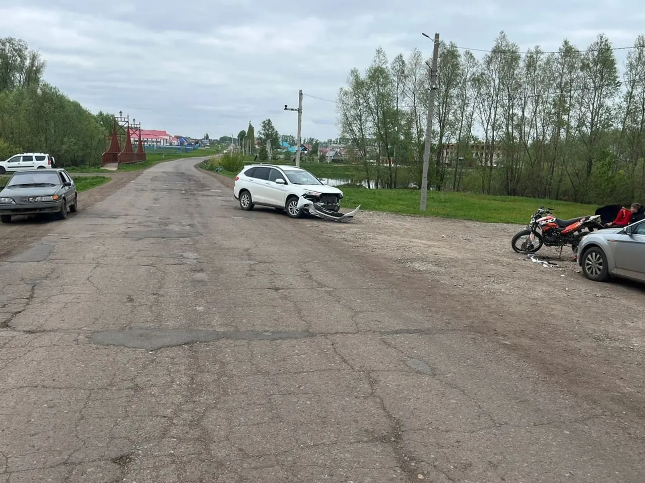В Башкирии мотоциклист въехал в легковой автомобиль