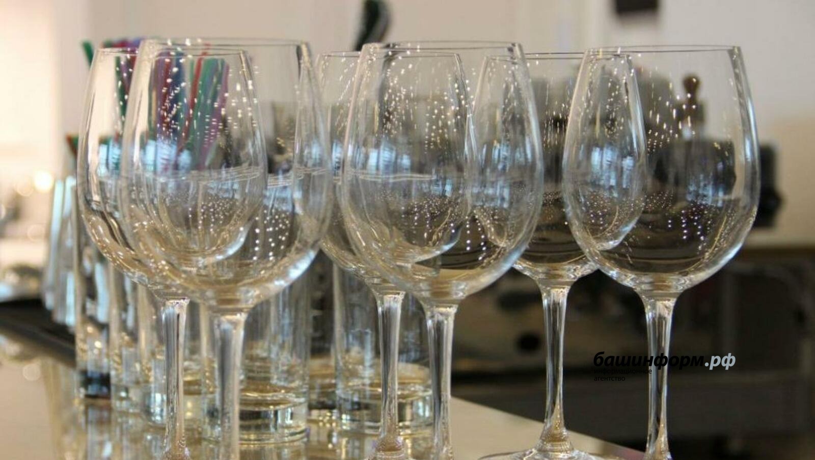 В летних кафе в Башкирии взяли под контроль продажу алкоголя