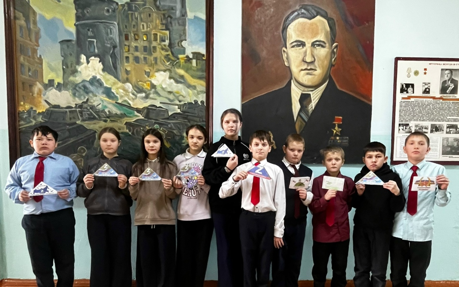 Школа села Подлубово собрала гуманитарную помощь для участников СВО