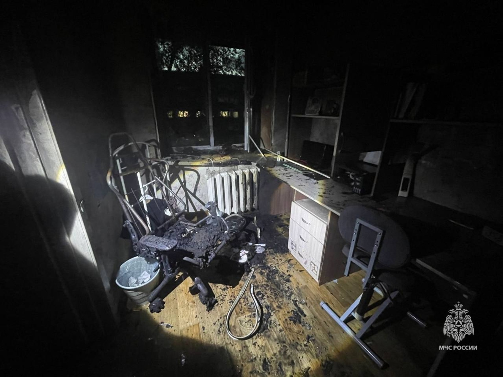 При пожаре в многоэтажке спасли 10 человек в Башкирии