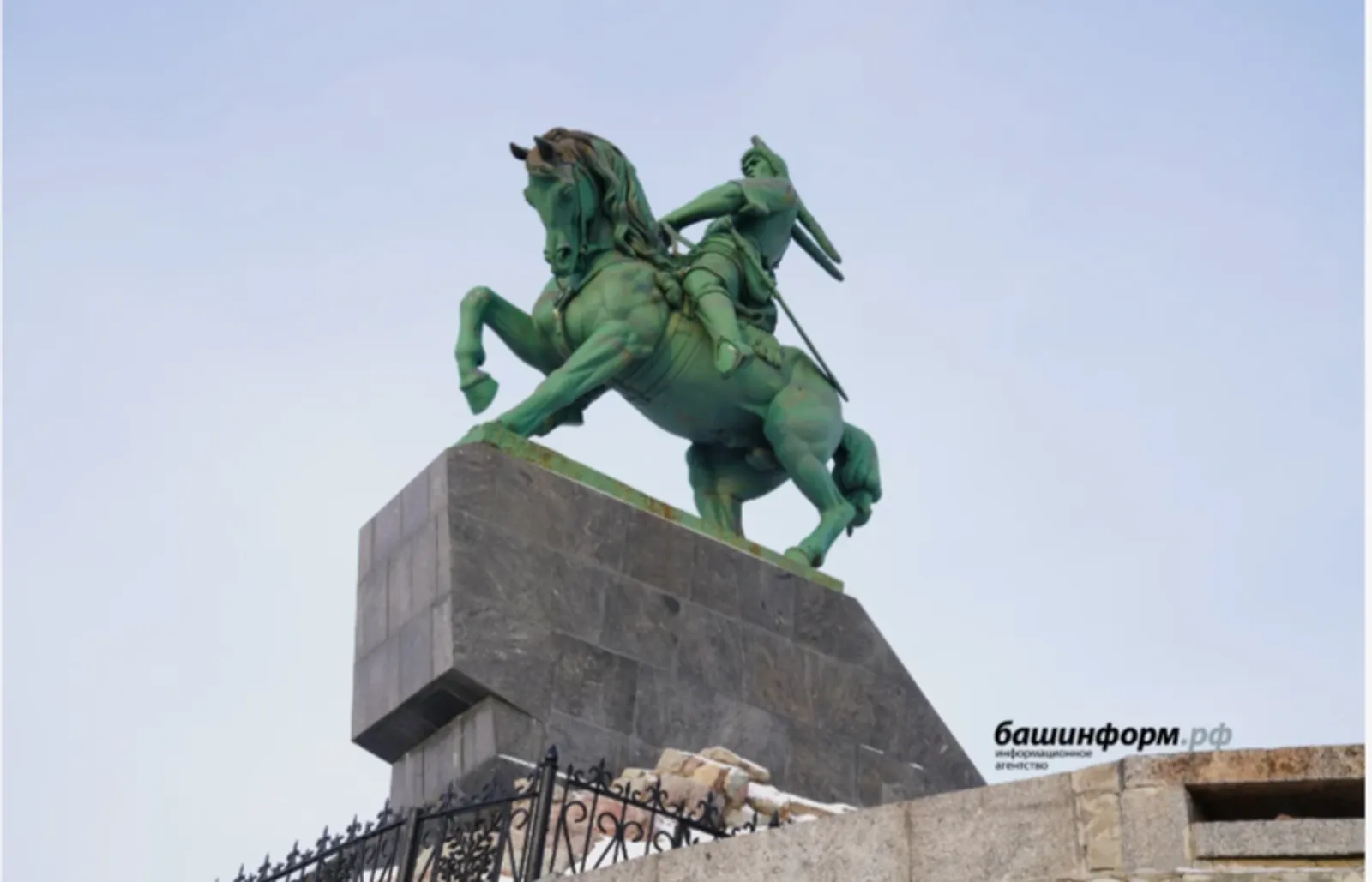 В Уфе началась реставрация памятника Салавату Юлаеву