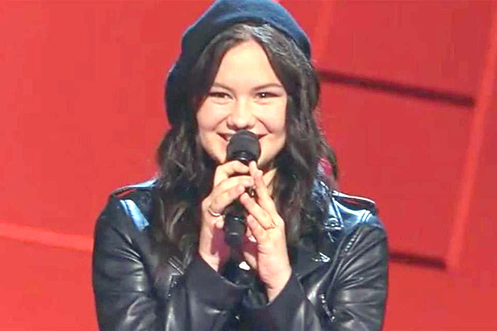 Юная певица из Мелеуза Мария Мирова успешно выступила в шоу Первого канала «Голос. Уже не дети»
