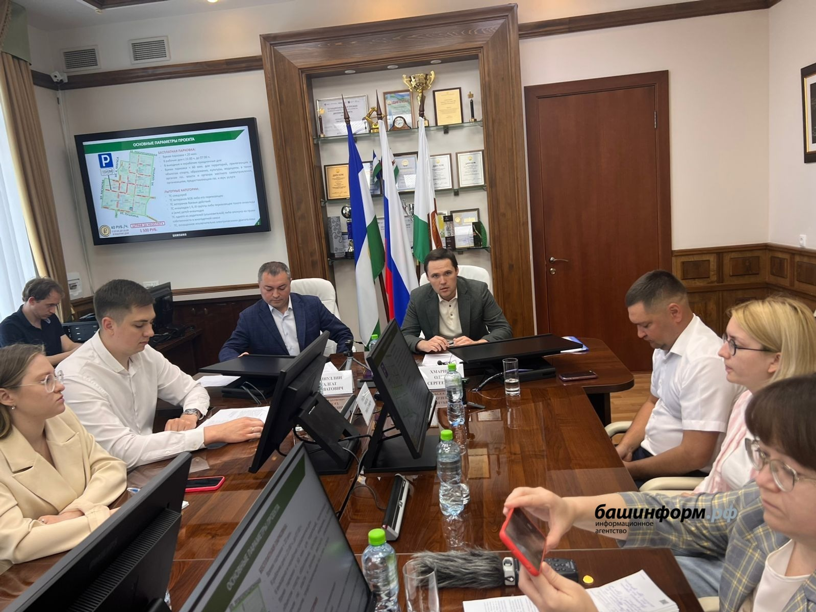 Стало известно, куда пойдут деньги от платных парковок в Уфе