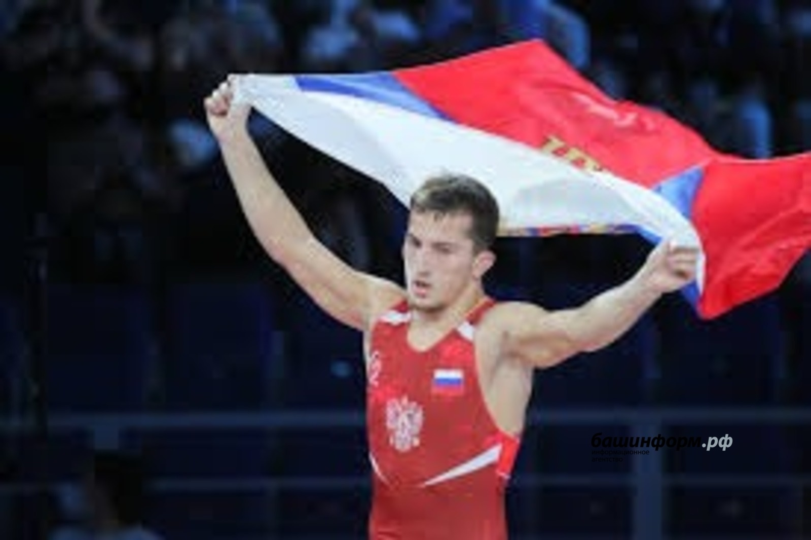 Российские спортсмены вновь могут выступать на турнирах с флагом и гимном