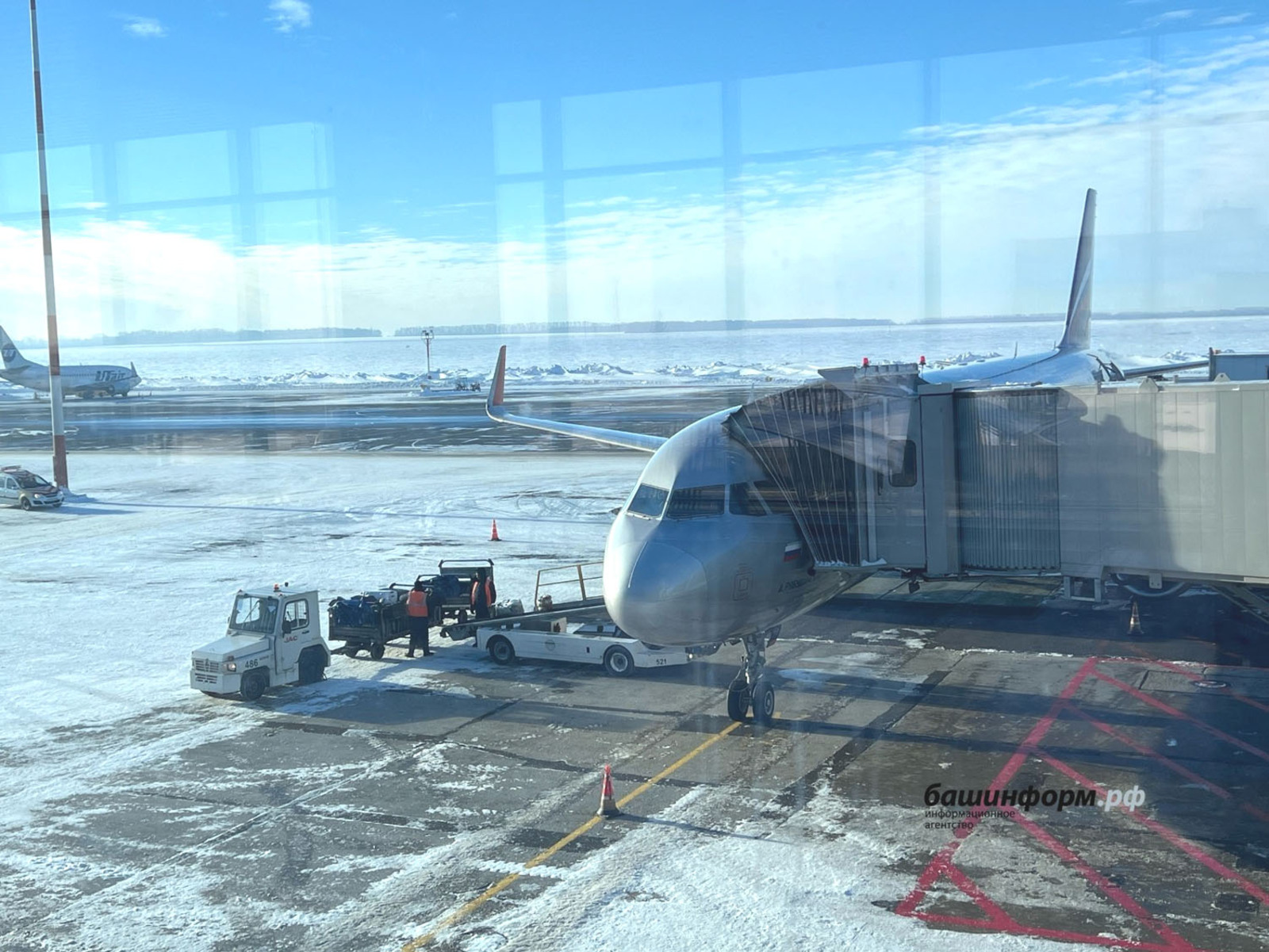 В Башкирии в уфимском аэропорту задерживается несколько рейсов