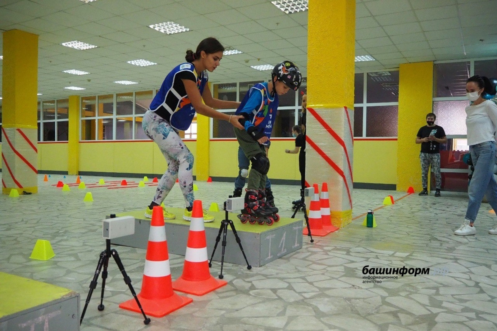 Диагноз спорту не помеха: в Уфе для детей-инвалидов организованы занятия по роликовым конькам