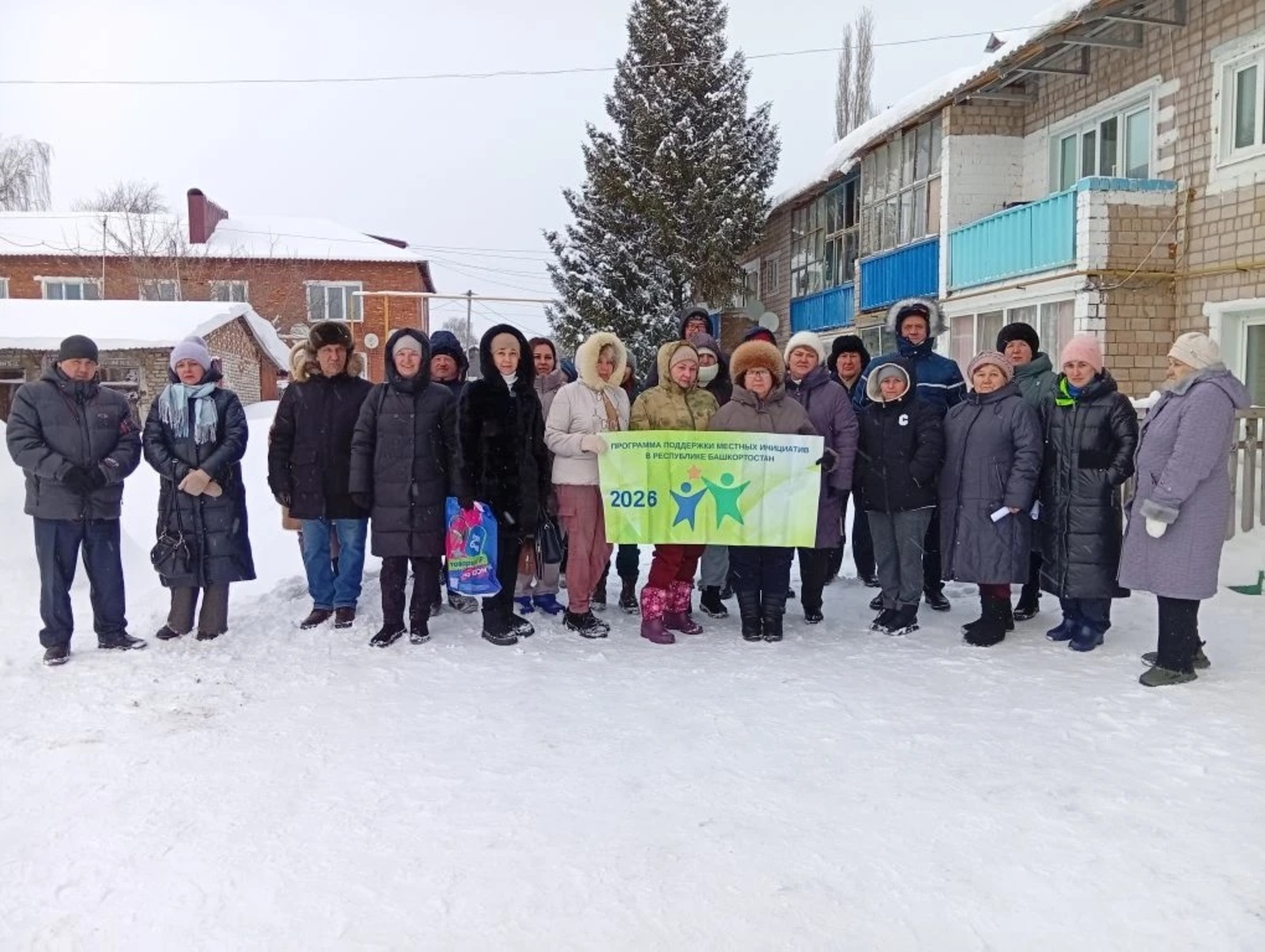 Новый тракторный прицеп поможет решить хозяйственные нужды