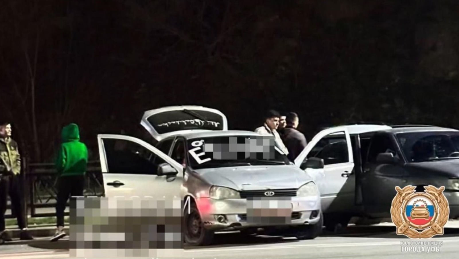 В Уфе задержали водителей, разместивших на своих машинах неприличные надписи