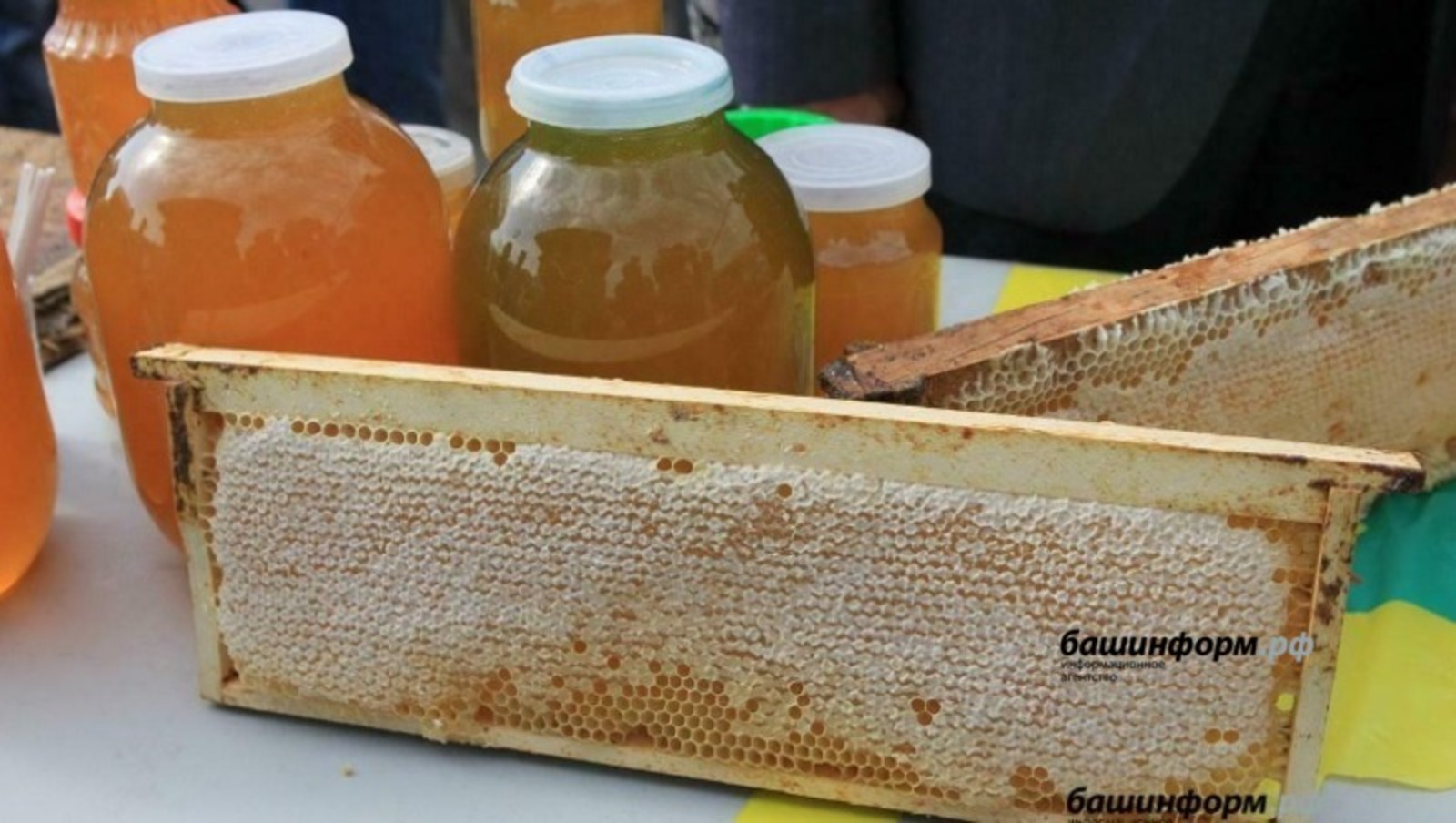 Жителям Башкирии продавали мед с антибиотиком