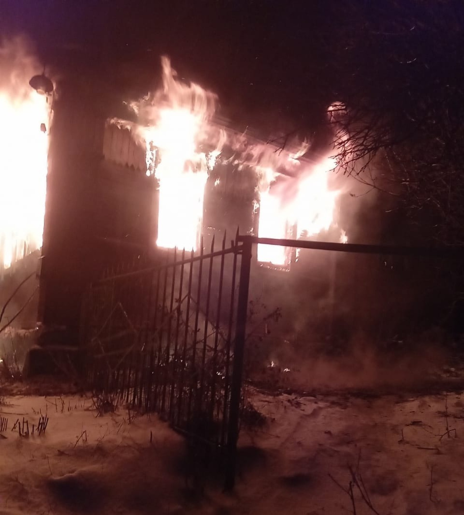 В Башкирии при пожаре погиб мужчина
