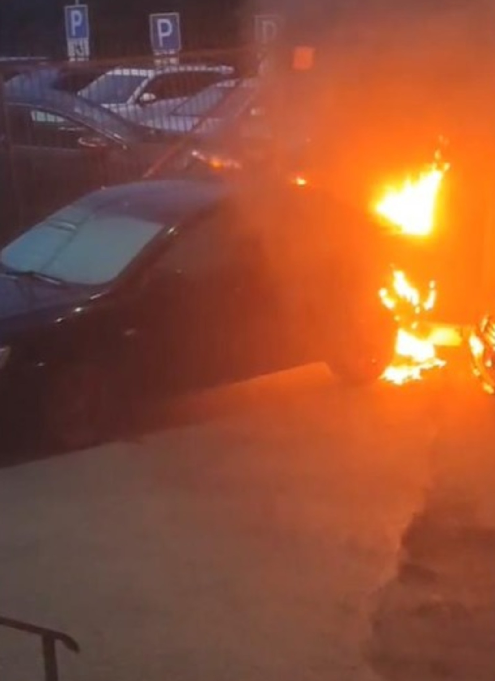 В Башкирии ревнивец сжег машину бывшей возлюбленной