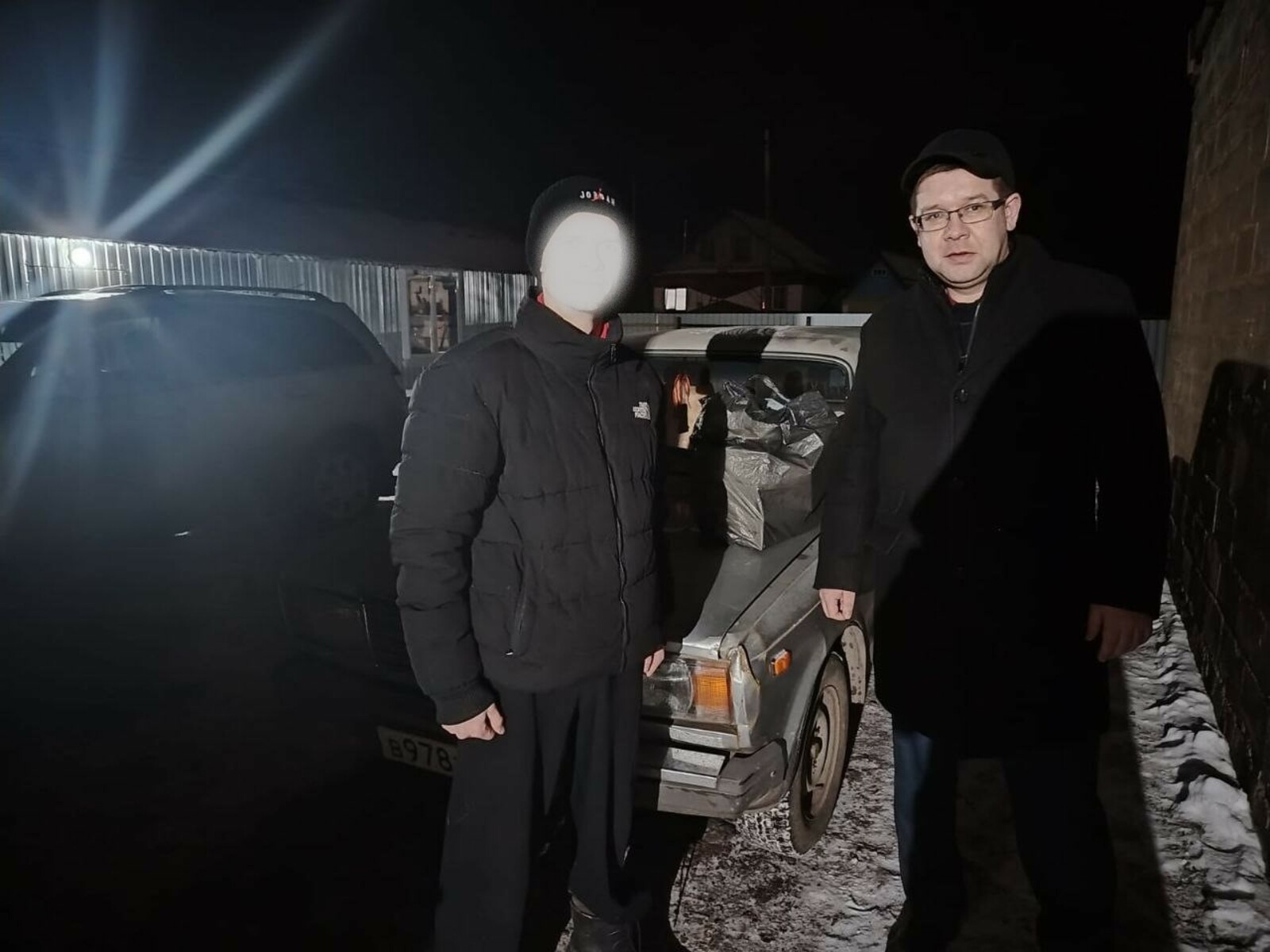 Глава Карламанского сельсовета передал в зону СВО свой автомобиль