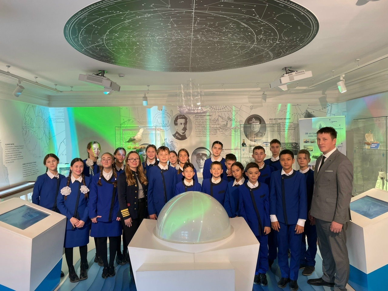 Обучающиеся Кармаскалинского района посетили Правительство Башкирии