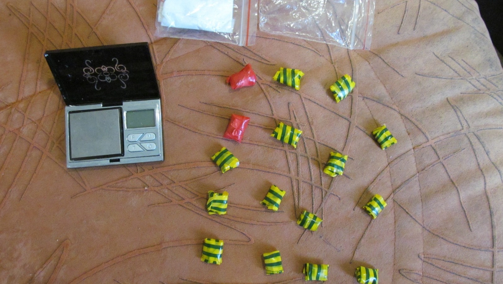 В Уфе полицейские задержали банду наркосбытчиков