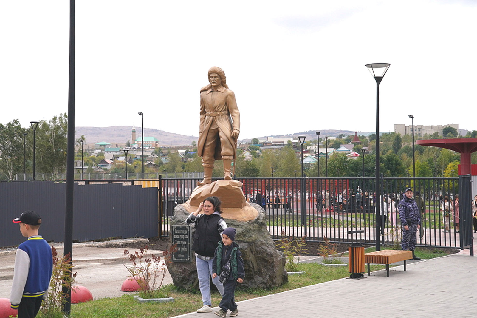 В Башкирии парк имени Салавата Юлаева в Баймаке преображается