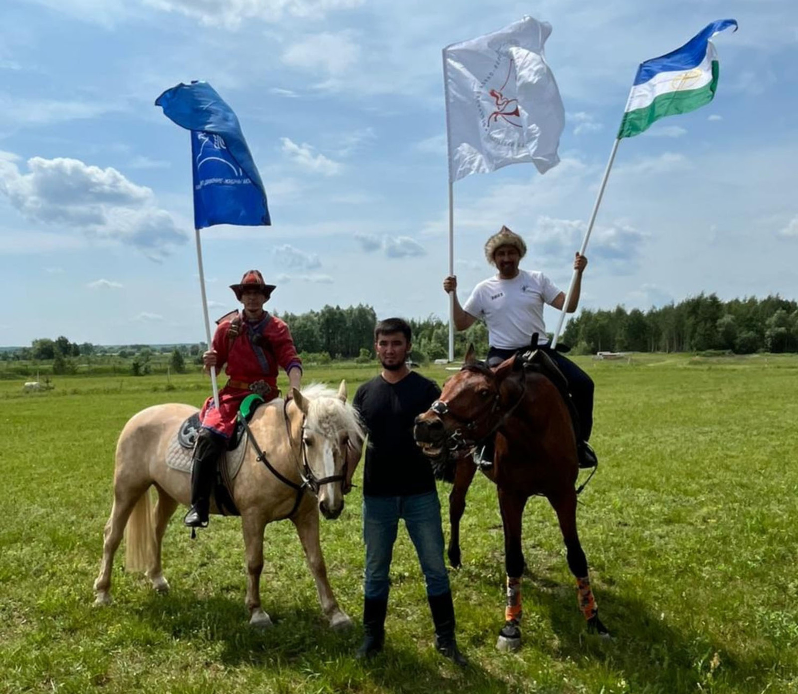 Конный лучник из Башкирии показал меткую стрельбу на Кубке России