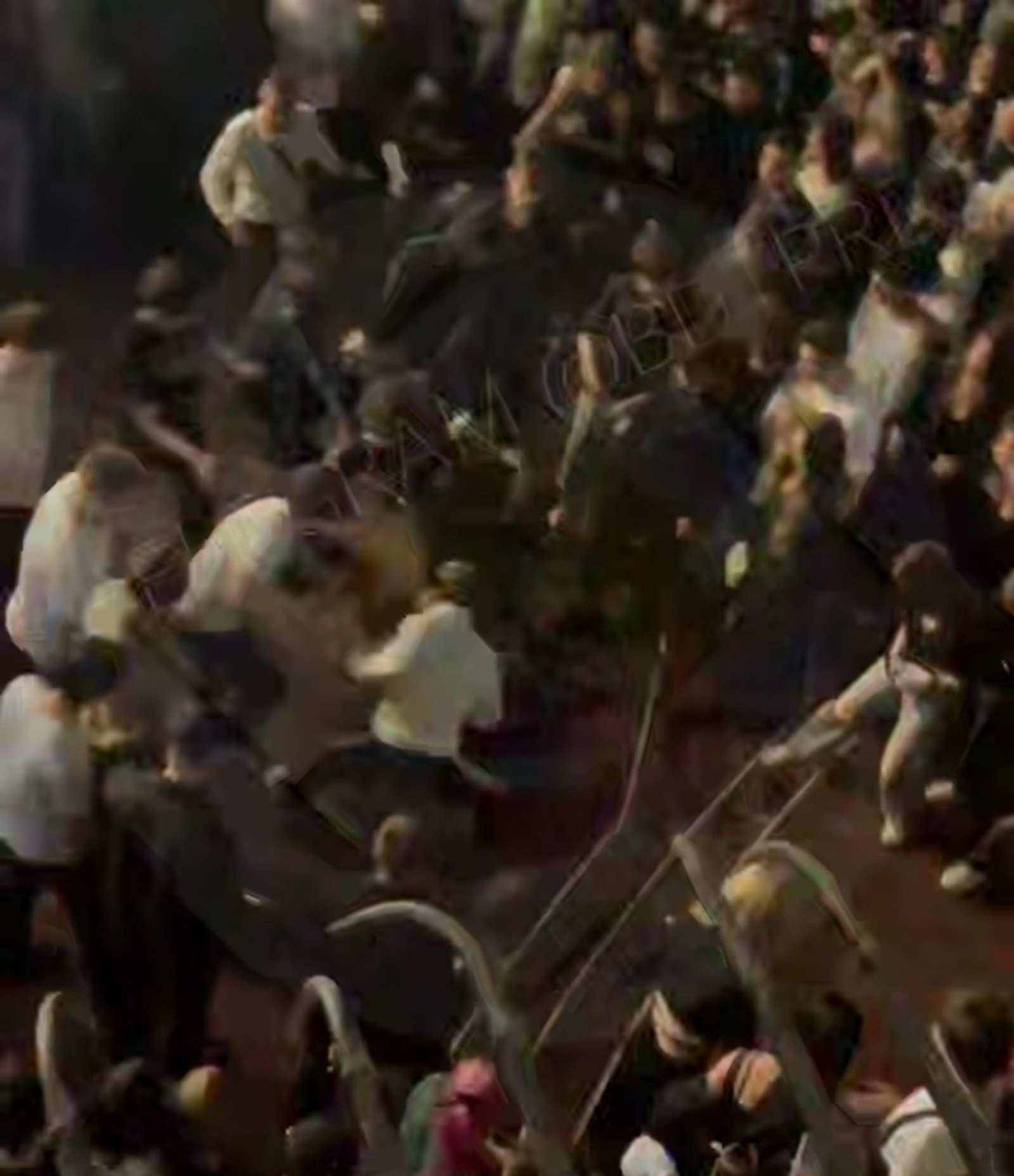 В Уфе на концерте молодые люди устроили массовую драку