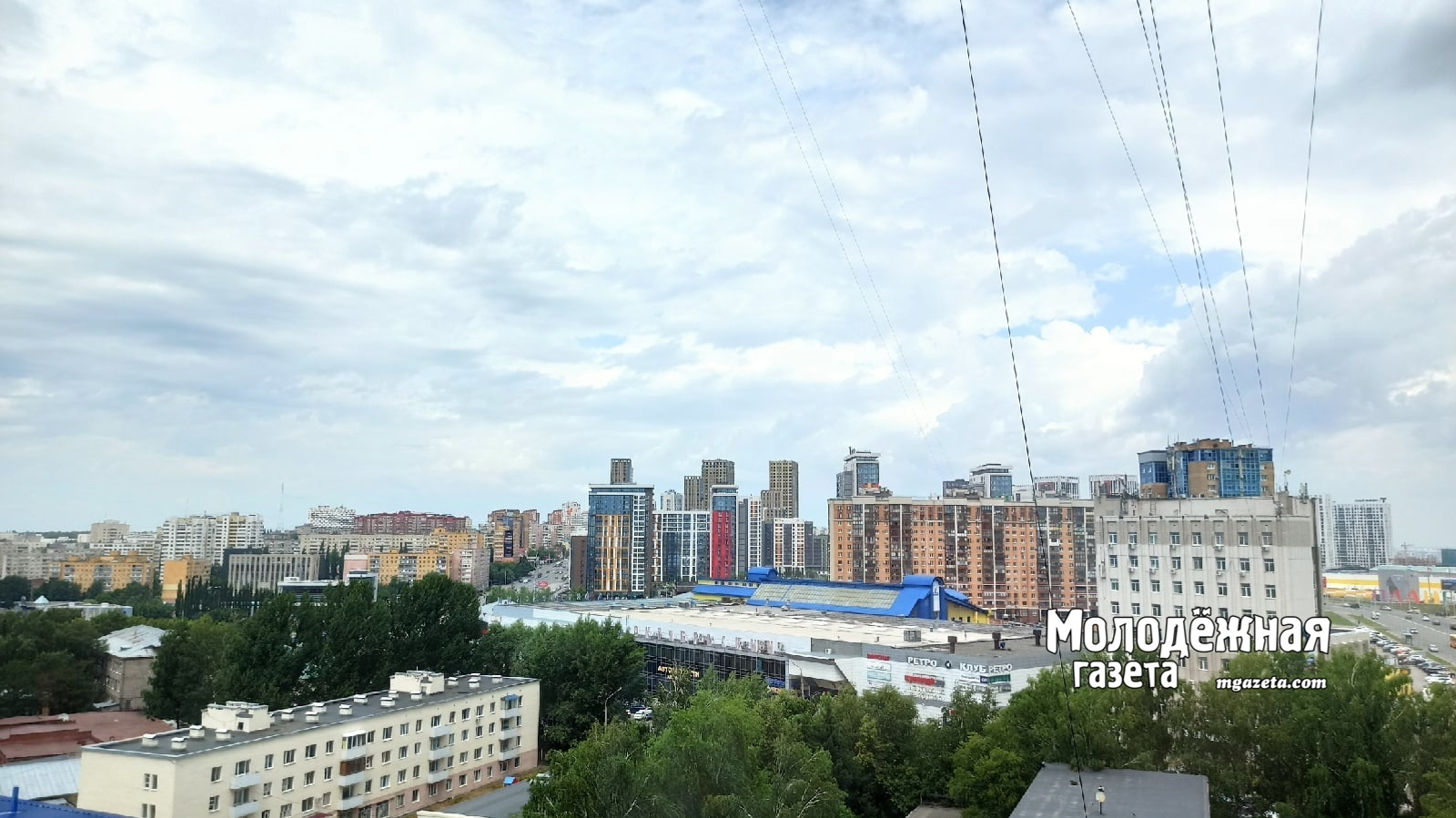 Минстрой России расширяет цифровые сервисы ЖКХ: домовые чаты переходят в MAX