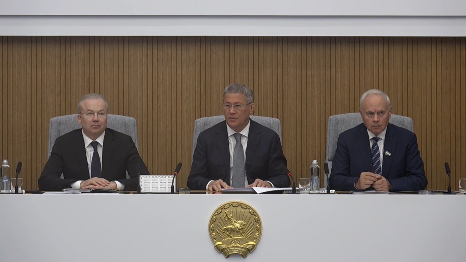 Глава Башкирии выразил надежду на победу «Салавата Юлаева» в новом сезоне