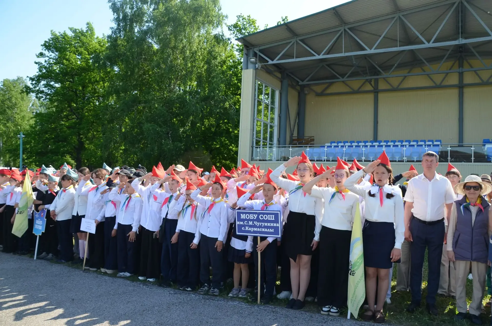 В Кармаскалинском районе прошел яркий и веселый детский Сабантуй